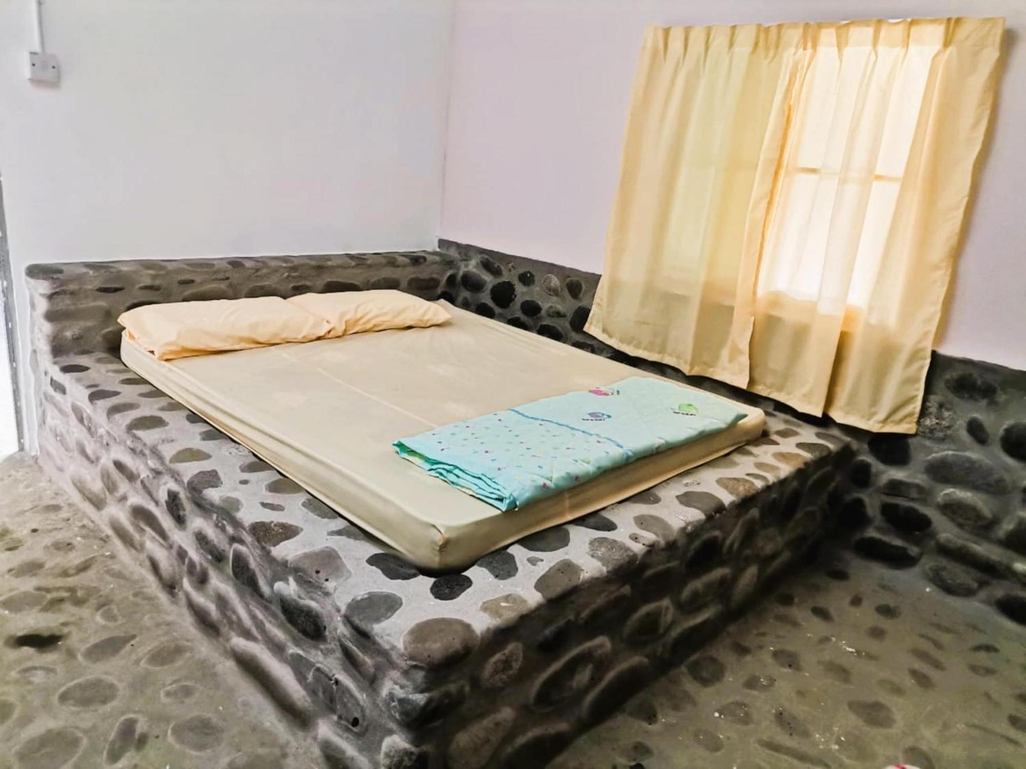 Oyo Home 90491 Flinstone Lodge Κότα Κιναμπαλού Εξωτερικό φωτογραφία